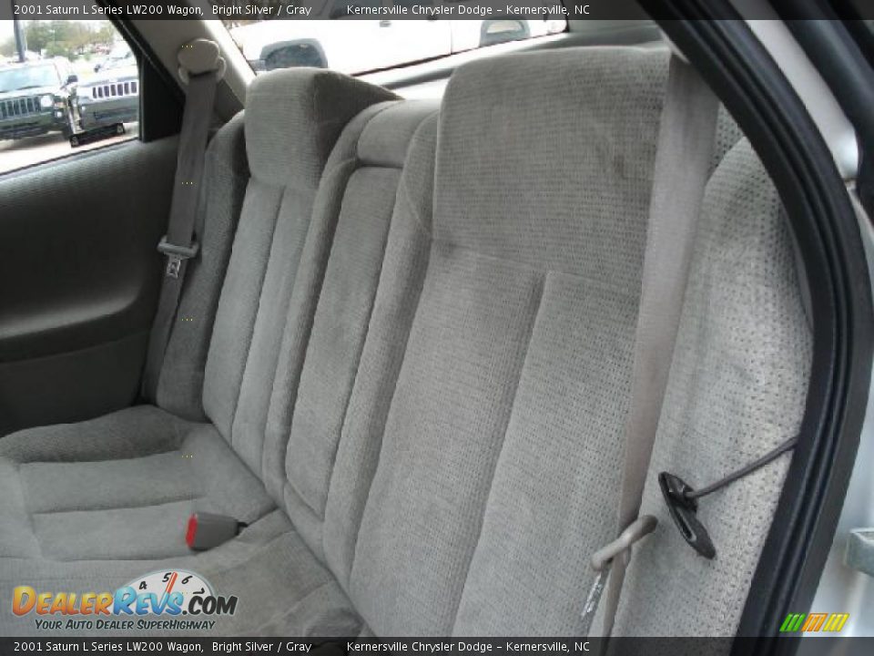 Gray Interior - 2001 Saturn L Series LW200 Wagon Photo #11