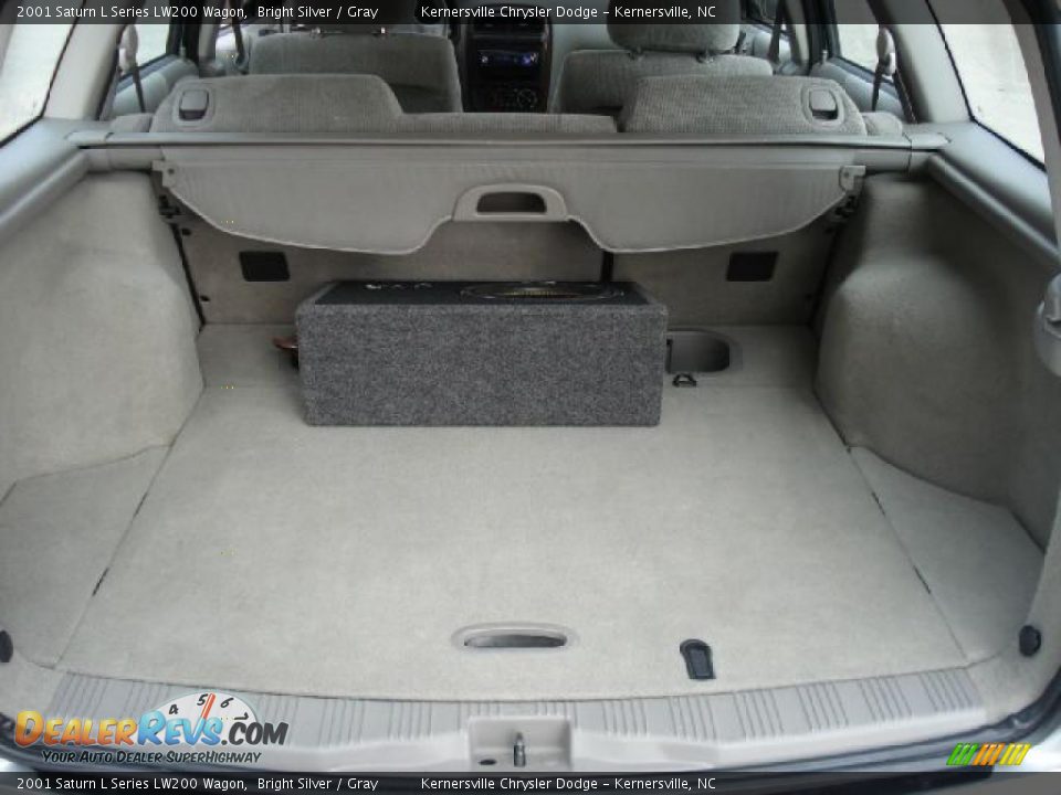 2001 Saturn L Series LW200 Wagon Trunk Photo #13