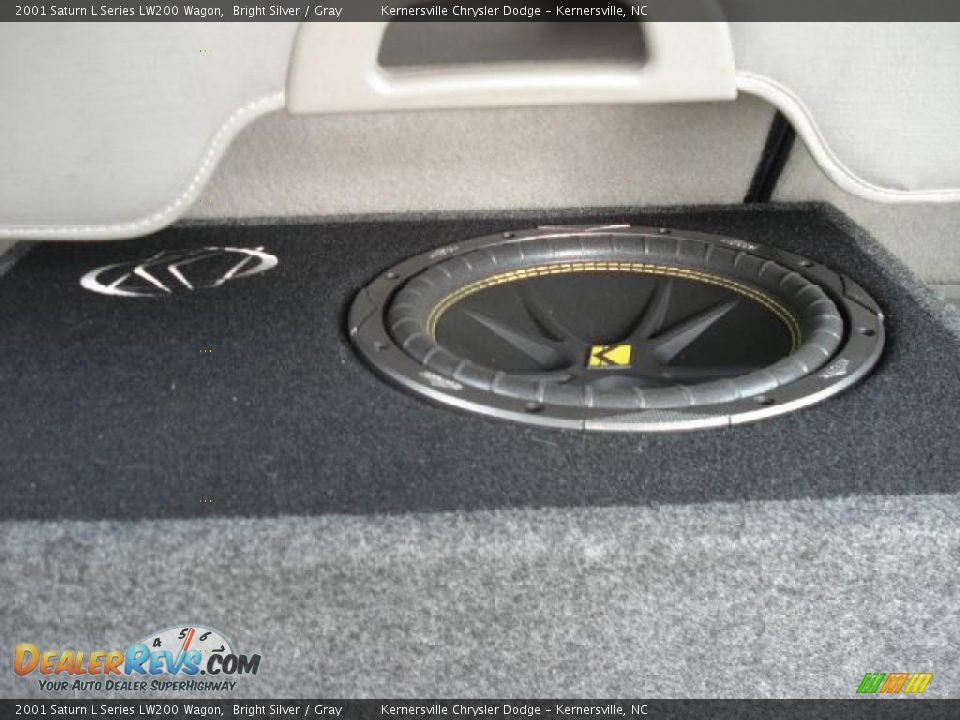 2001 Saturn L Series LW200 Wagon Bright Silver / Gray Photo #14