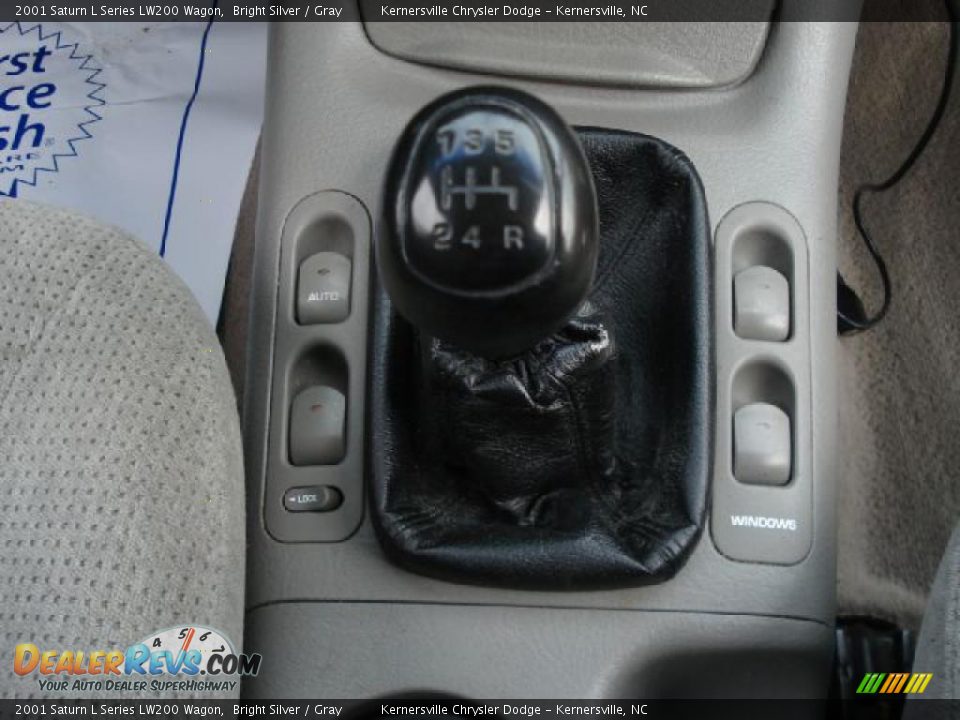2001 Saturn L Series LW200 Wagon Shifter Photo #24