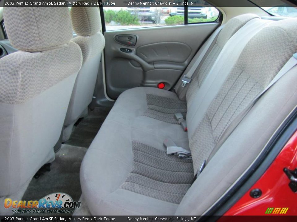 2003 Pontiac Grand Am SE Sedan Victory Red / Dark Taupe Photo #5