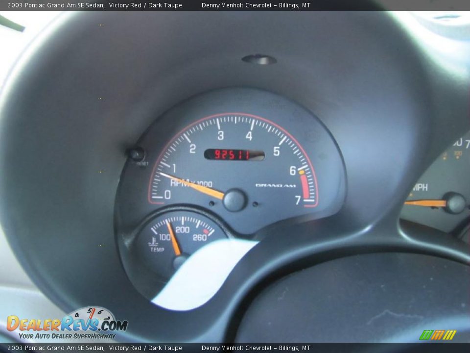 2003 Pontiac Grand Am SE Sedan Victory Red / Dark Taupe Photo #11