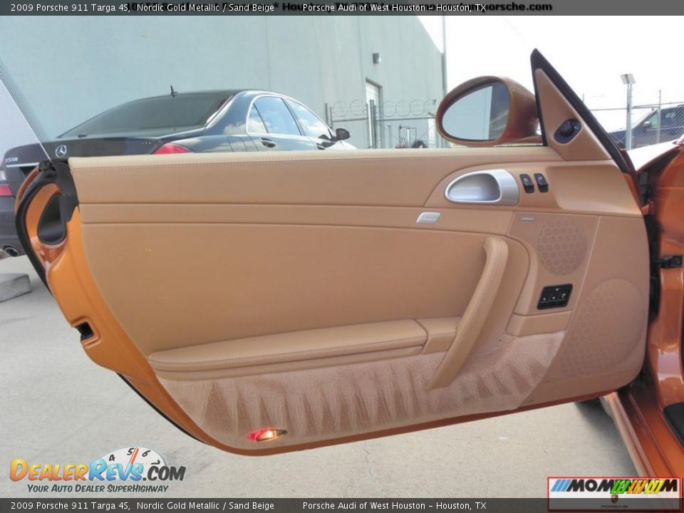 Door Panel of 2009 Porsche 911 Targa 4S Photo #26