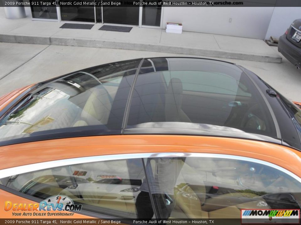 Sunroof of 2009 Porsche 911 Targa 4S Photo #31