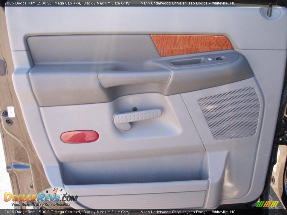 Door Panel of 2006 Dodge Ram 1500 SLT Mega Cab 4x4 Photo #20