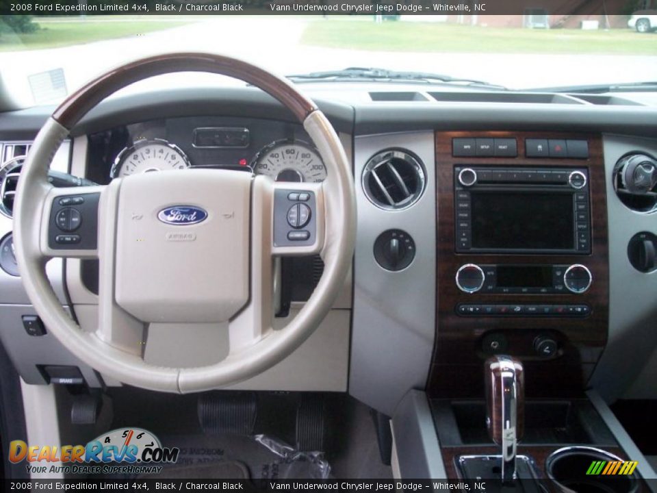 Controls of 2008 Ford Expedition Limited 4x4 Photo #6