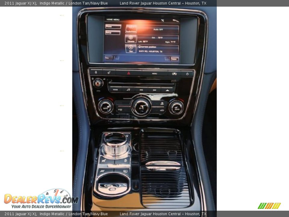 Controls of 2011 Jaguar XJ XJ Photo #15