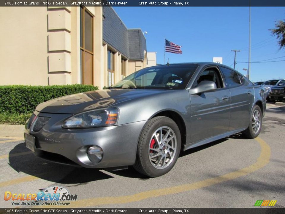 Front 3/4 View of 2005 Pontiac Grand Prix GTP Sedan Photo #3