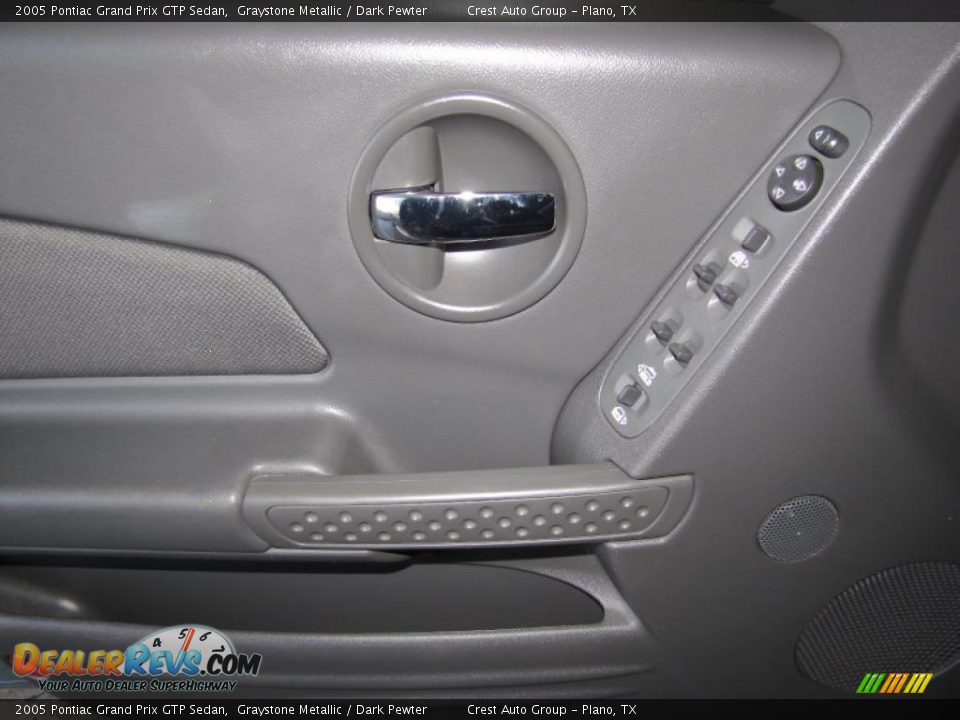 Controls of 2005 Pontiac Grand Prix GTP Sedan Photo #12