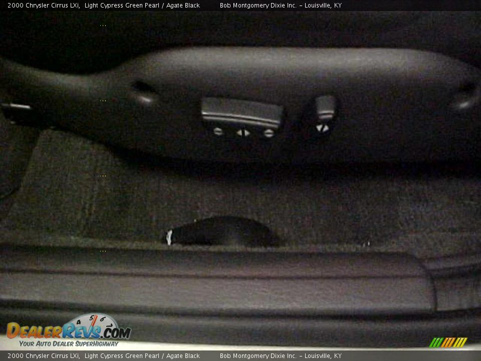 2000 Chrysler Cirrus LXi Light Cypress Green Pearl / Agate Black Photo #18