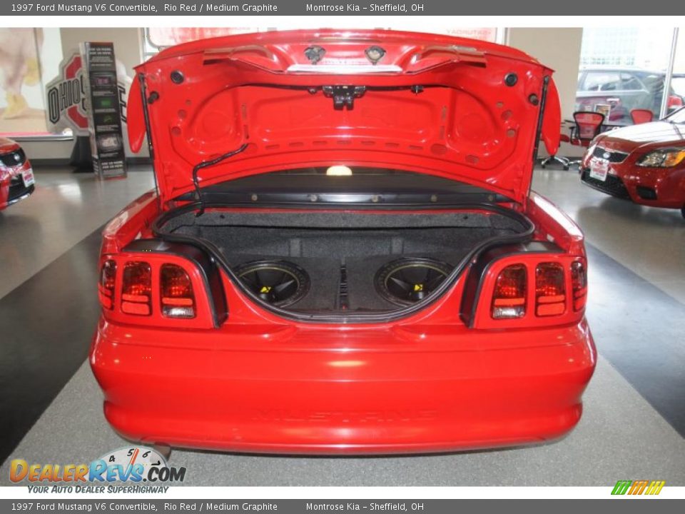 1997 Ford Mustang V6 Convertible Rio Red / Medium Graphite Photo #17