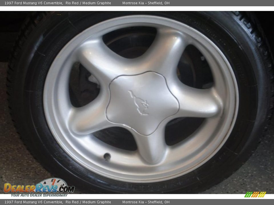 1997 Ford Mustang V6 Convertible Wheel Photo #23