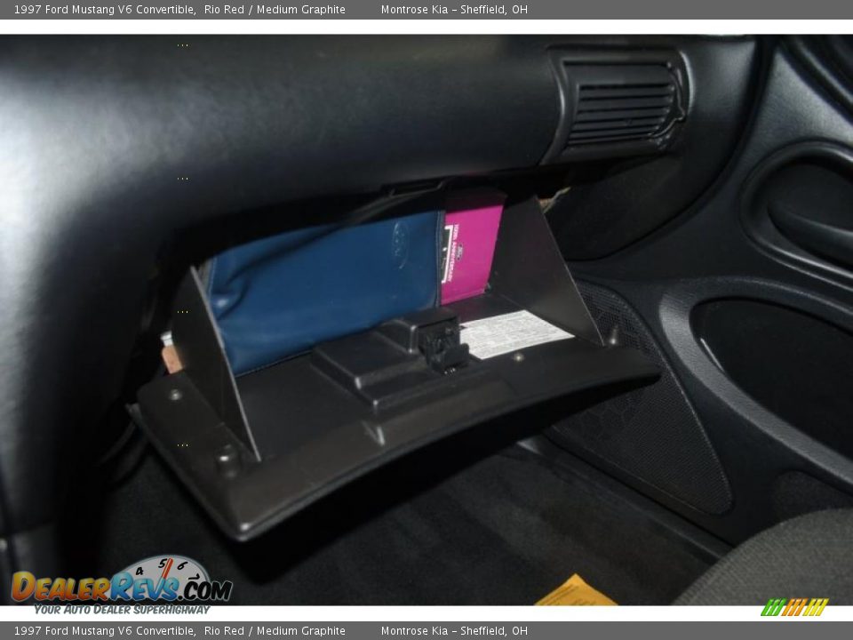 1997 Ford Mustang V6 Convertible Rio Red / Medium Graphite Photo #33