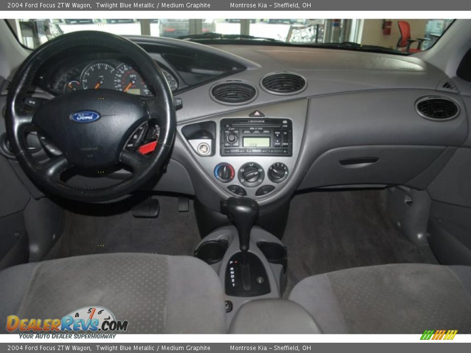 2004 Ford Focus ZTW Wagon Twilight Blue Metallic / Medium Graphite Photo #11