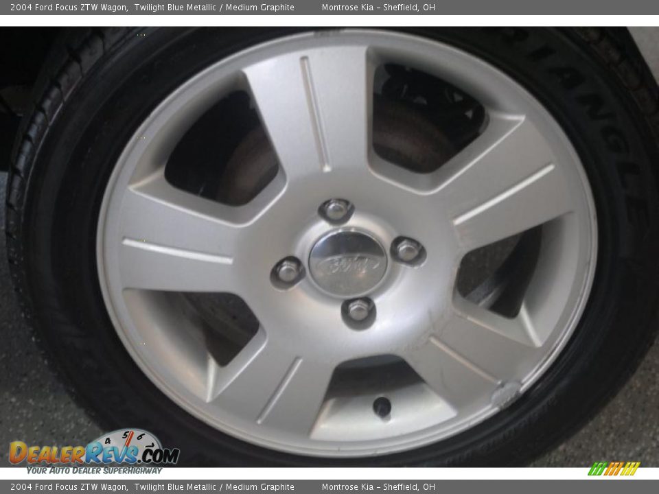 2004 Ford Focus ZTW Wagon Twilight Blue Metallic / Medium Graphite Photo #24