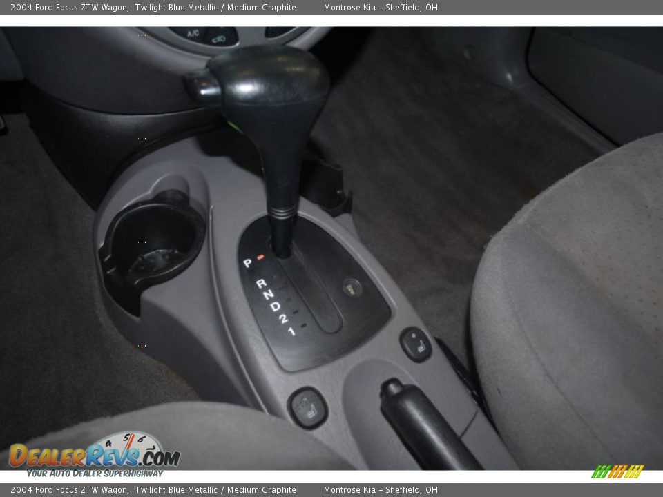 2004 Ford Focus ZTW Wagon Twilight Blue Metallic / Medium Graphite Photo #34