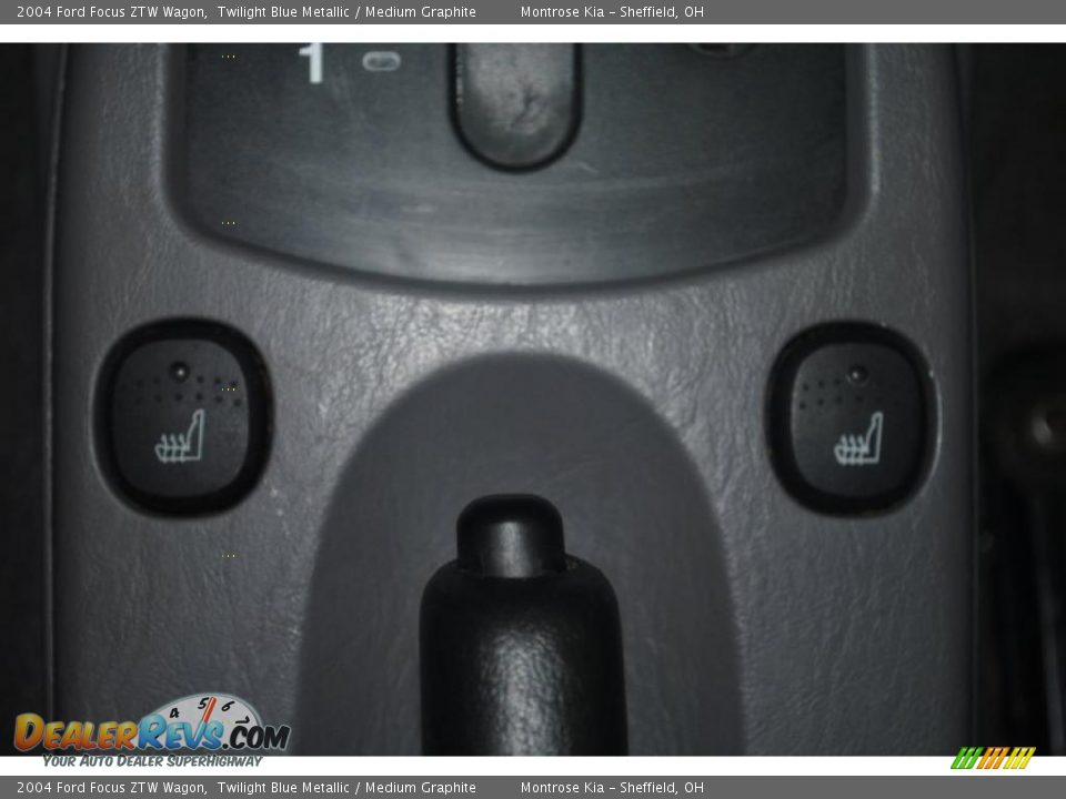 2004 Ford Focus ZTW Wagon Twilight Blue Metallic / Medium Graphite Photo #35