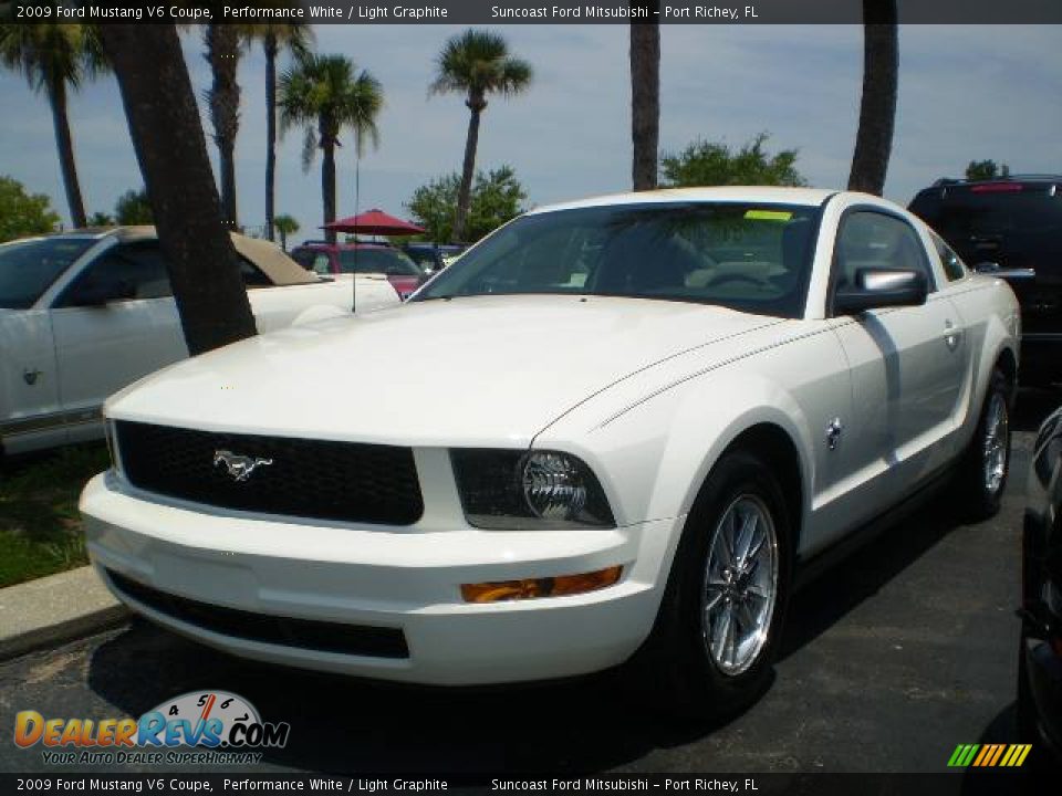 2009 Ford Mustang V6 Coupe Performance White / Light Graphite Photo #1