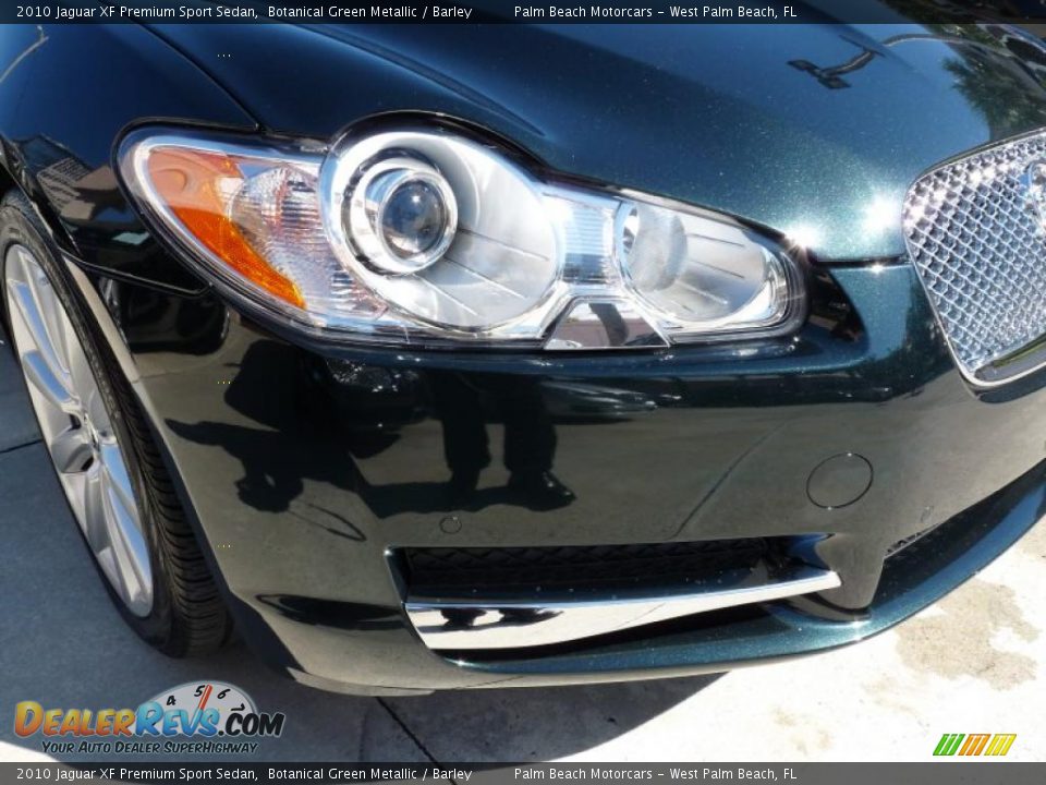 2010 Jaguar XF Premium Sport Sedan Botanical Green Metallic / Barley Photo #10