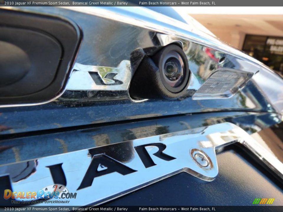 2010 Jaguar XF Premium Sport Sedan Botanical Green Metallic / Barley Photo #13