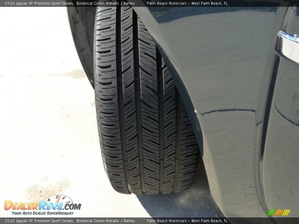 2010 Jaguar XF Premium Sport Sedan Botanical Green Metallic / Barley Photo #15