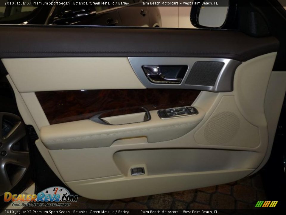 Door Panel of 2010 Jaguar XF Premium Sport Sedan Photo #18