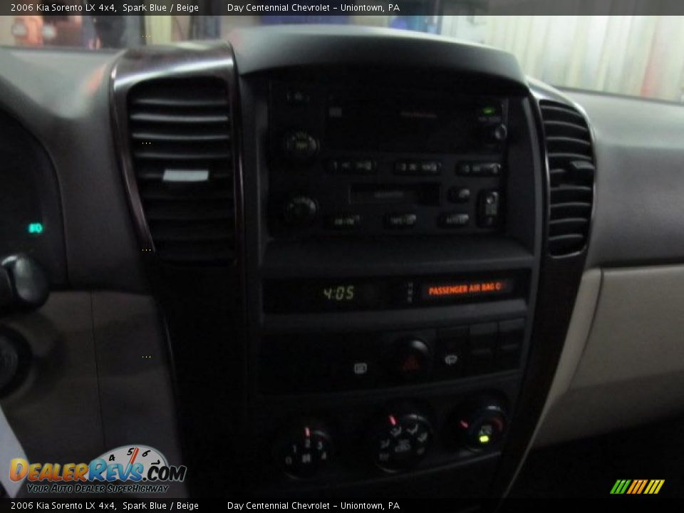 2006 Kia Sorento LX 4x4 Spark Blue / Beige Photo #12