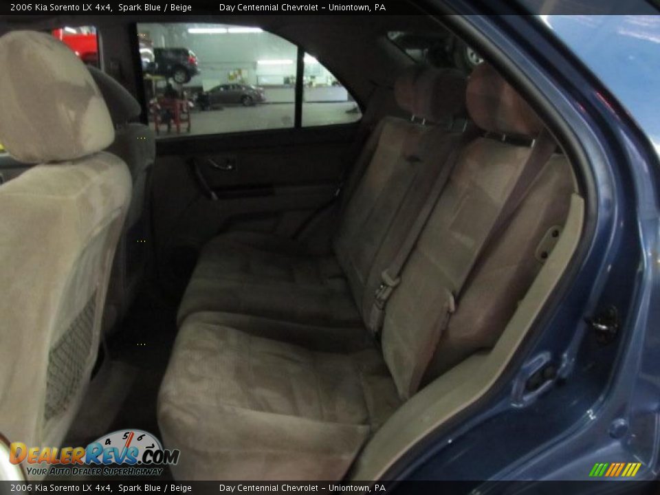 2006 Kia Sorento LX 4x4 Spark Blue / Beige Photo #13
