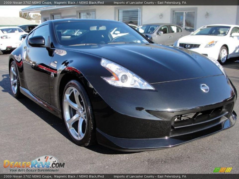 Front 3/4 View of 2009 Nissan 370Z NISMO Coupe Photo #1