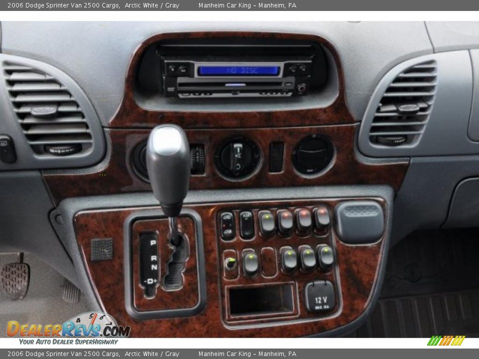 Controls of 2006 Dodge Sprinter Van 2500 Cargo Photo #6