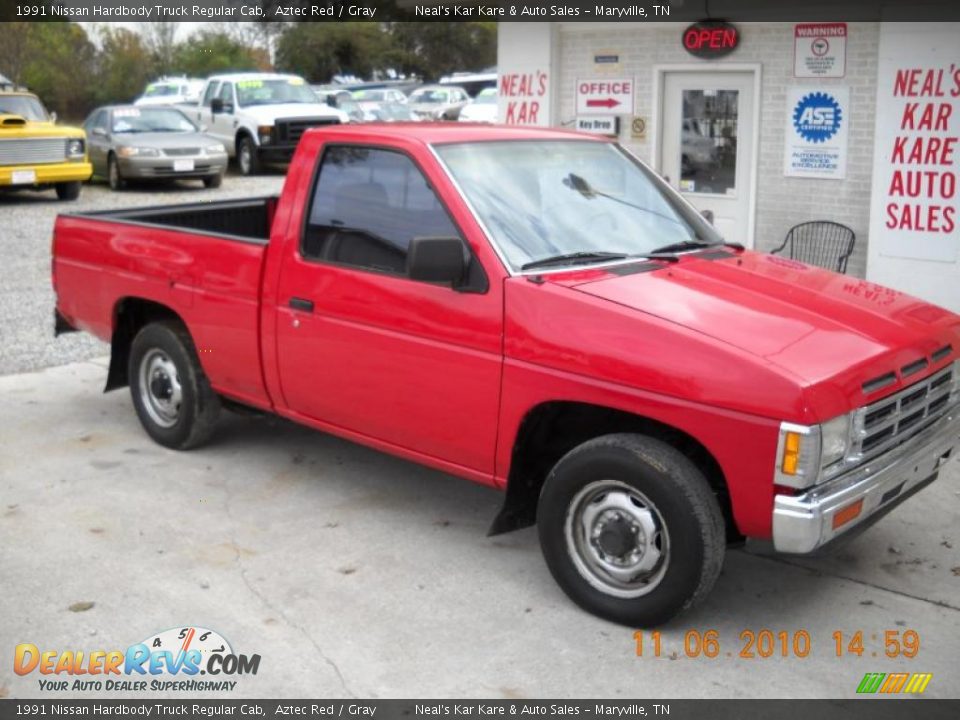 1991 Nissan Hardbody Truck Regular Cab Aztec Red / Gray Photo #4