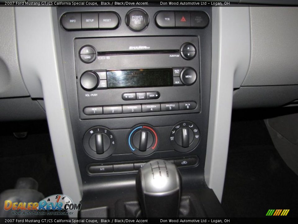 Controls of 2007 Ford Mustang GT/CS California Special Coupe Photo #16