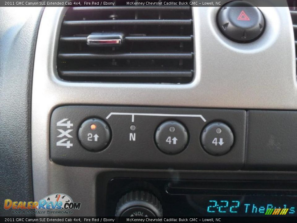 Controls of 2011 GMC Canyon SLE Extended Cab 4x4 Photo #13