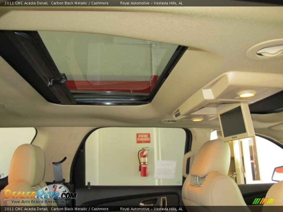 Sunroof of 2011 GMC Acadia Denali Photo #9