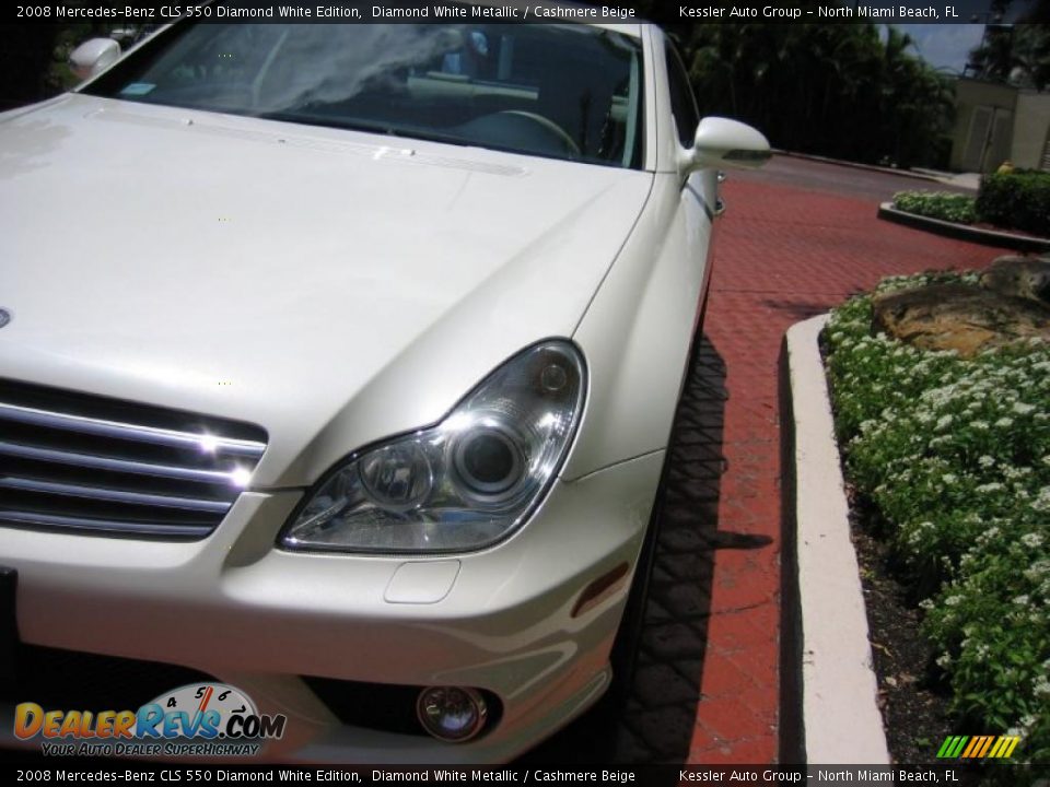 2008 Mercedes-Benz CLS 550 Diamond White Edition Diamond White Metallic / Cashmere Beige Photo #10
