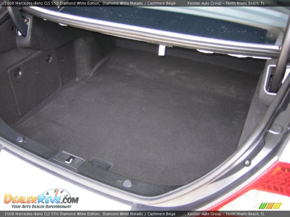 2008 Mercedes-Benz CLS 550 Diamond White Edition Trunk Photo #35