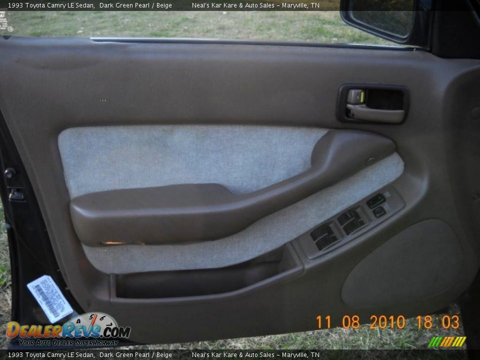 1993 Toyota Camry LE Sedan Dark Green Pearl / Beige Photo #8