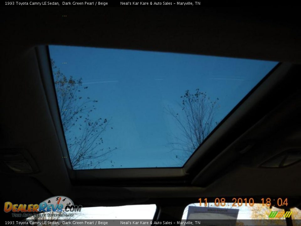 1993 Toyota Camry LE Sedan Dark Green Pearl / Beige Photo #17