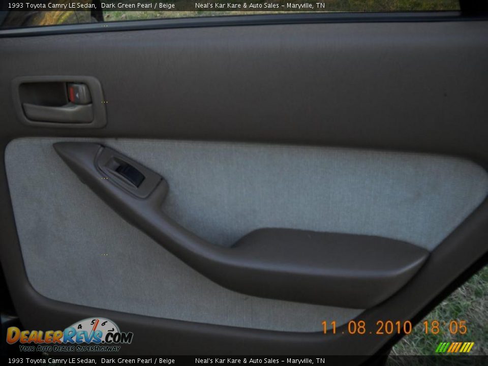 1993 Toyota Camry LE Sedan Dark Green Pearl / Beige Photo #25