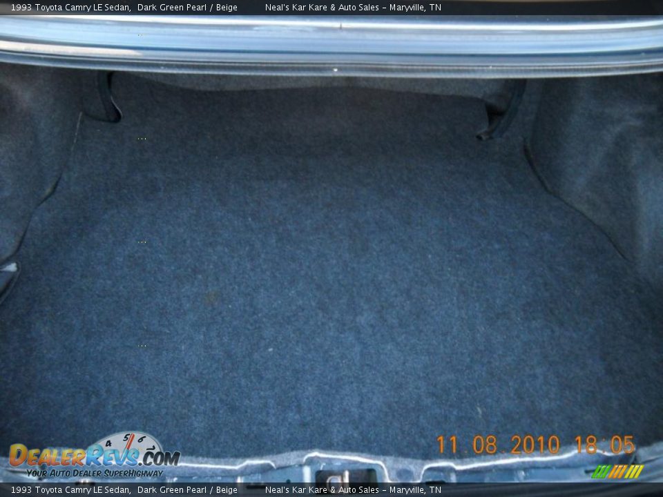 1993 Toyota Camry LE Sedan Trunk Photo #26