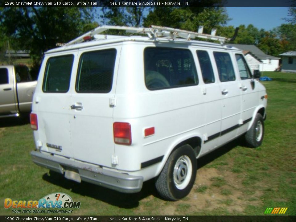 1990 Chevrolet Chevy Van G10 Cargo White / Tan Photo #5