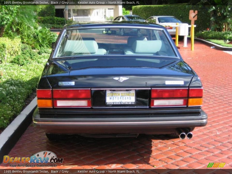 1995 Bentley Brooklands Sedan Black / Grey Photo #8