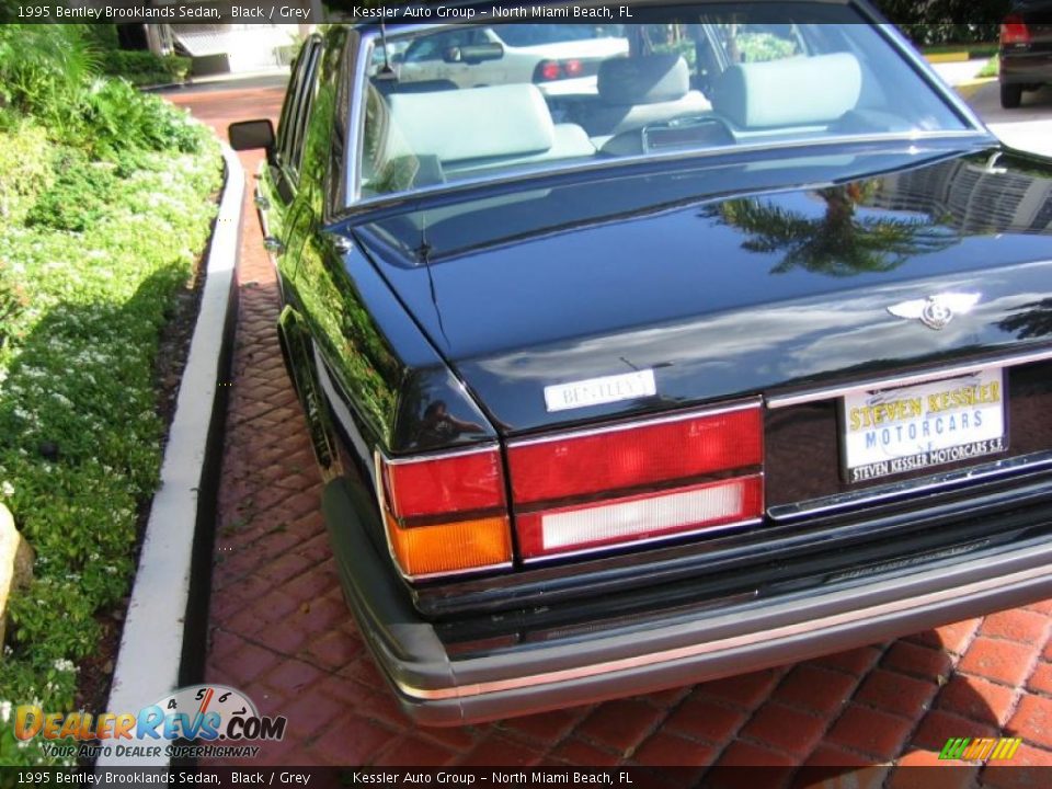 1995 Bentley Brooklands Sedan Black / Grey Photo #11