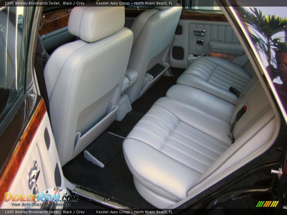 1995 Bentley Brooklands Sedan Black / Grey Photo #15
