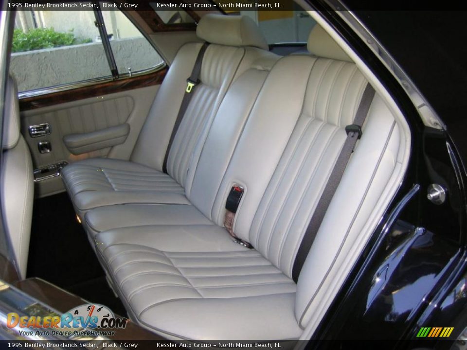 1995 Bentley Brooklands Sedan Black / Grey Photo #16
