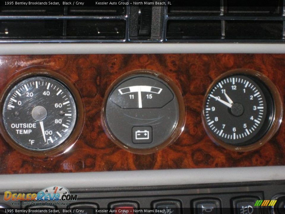 1995 Bentley Brooklands Sedan Black / Grey Photo #30