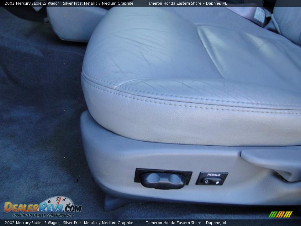 2002 Mercury Sable LS Wagon Silver Frost Metallic / Medium Graphite Photo #17