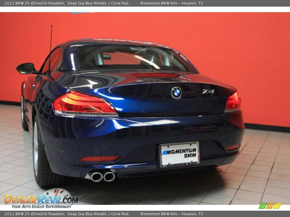 2011 BMW Z4 sDrive30i Roadster Deep Sea Blue Metallic / Coral Red Photo #13