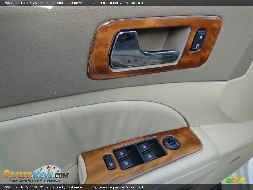 2005 Cadillac STS V8 White Diamond / Cashmere Photo #18