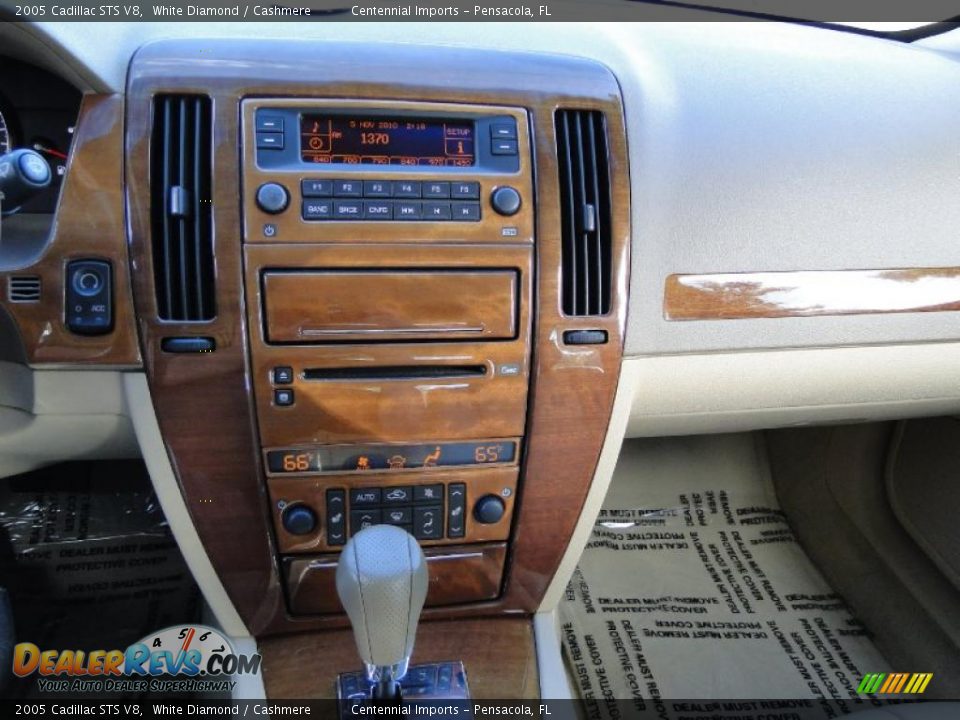 2005 Cadillac STS V8 White Diamond / Cashmere Photo #25